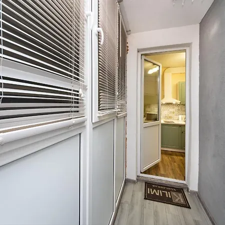Apartment студия 1 комнатная на теремках низкий этаж Kyiv