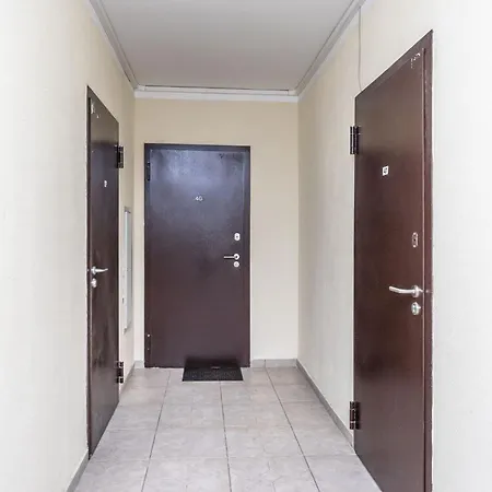 студия 1 комнатная на теремках низкий этаж Apartment *